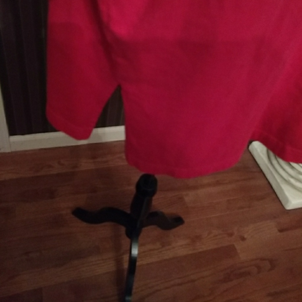 Top - Picture 2 of 4